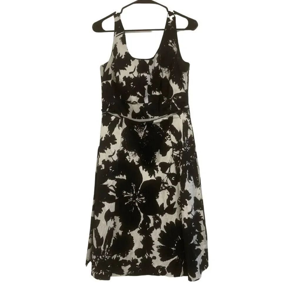 Beautiful Floral patterned high quality dress